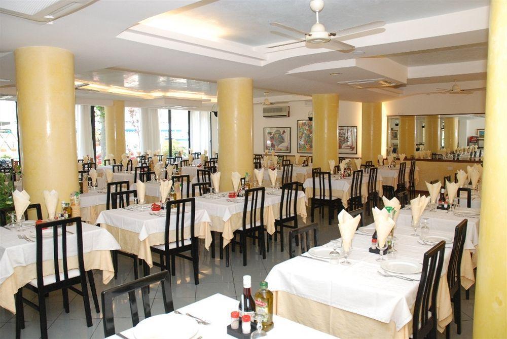 Hotel Ambra Cesenatico Dış mekan fotoğraf