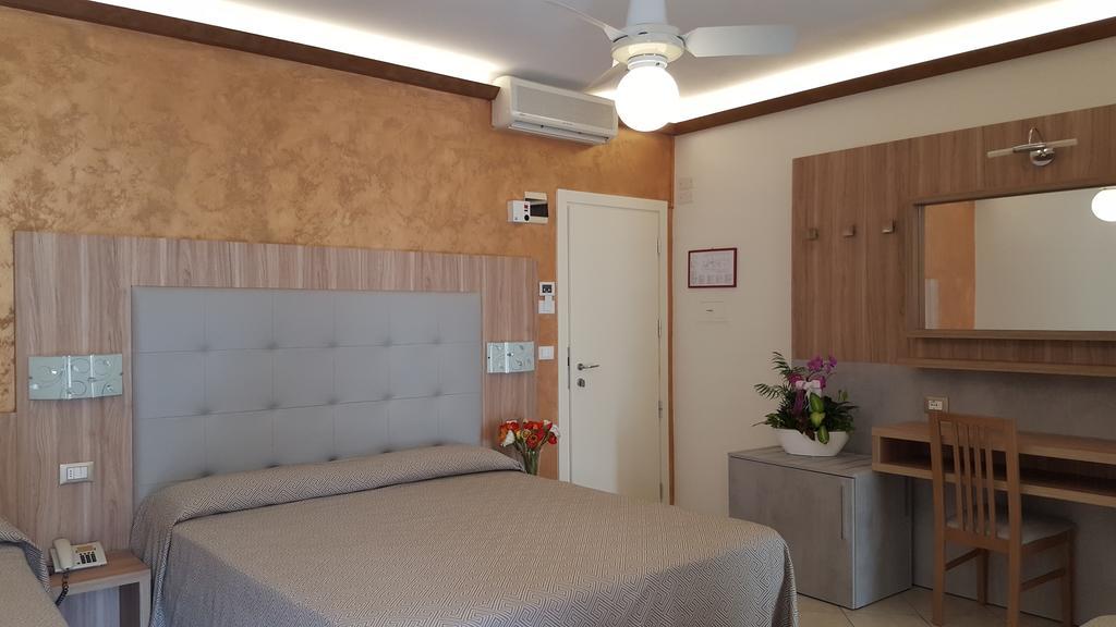 Hotel Ambra Cesenatico Dış mekan fotoğraf